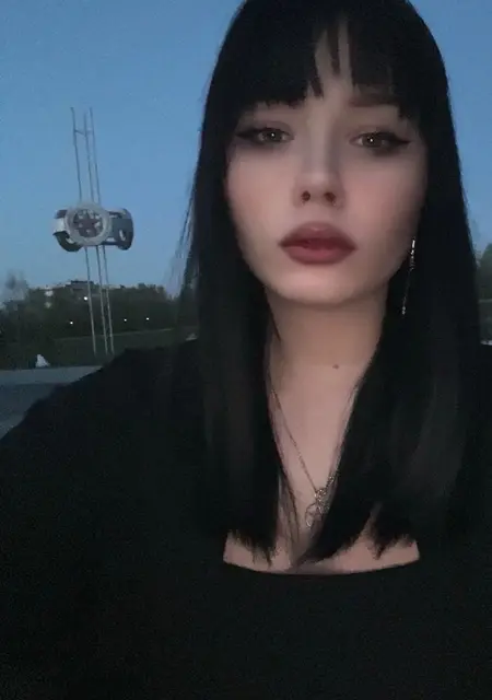 Дина из Орла, мне 20, познакомлюсь для вирта