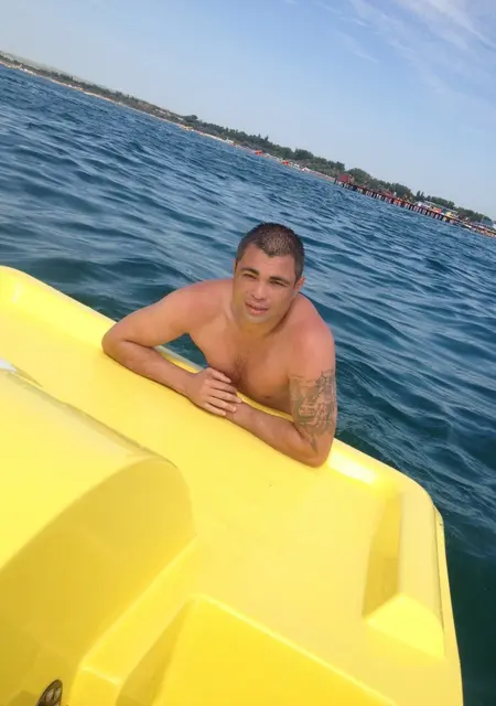 Владимир из Белоозёрского, мне 42, познакомлюсь на одну ночь