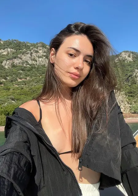 Алиночка из Москвы, ищу на сайте знакомства без обязательств