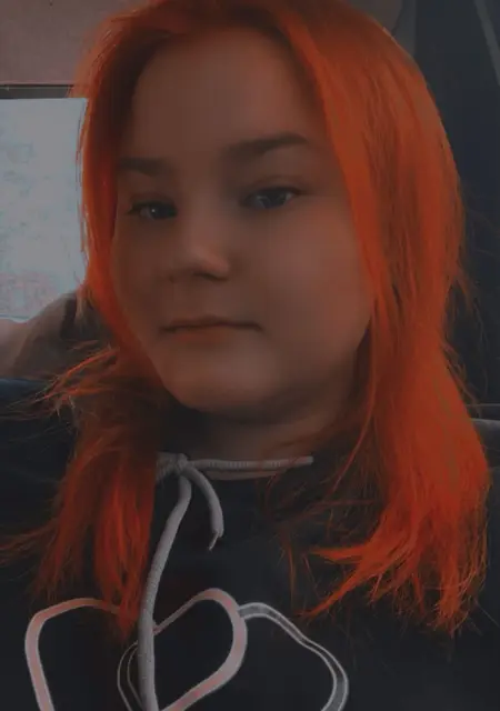 Елена из Щигров, мне 20, познакомлюсь для общения