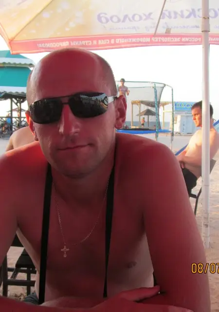 Санек из Рассказова, мне 39, познакомлюсь на одну ночь