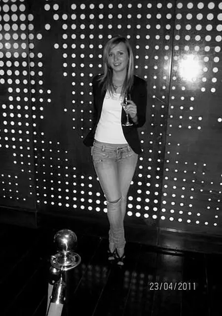 Я Инга, 24, из Томари, ищу знакомства без обязательств