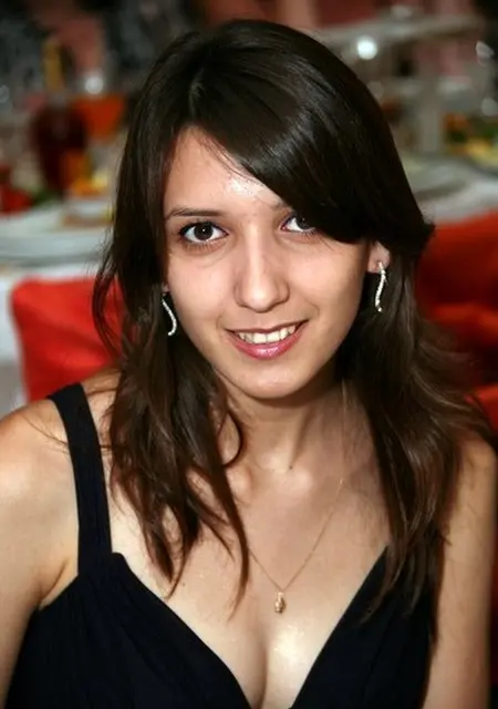 Я Анжела, 20, из Зверева, ищу знакомство для дружбы