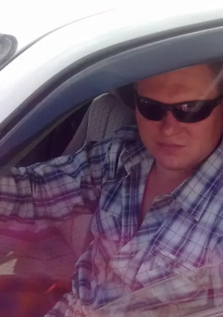 Я Андрей, 41, из Ржева, ищу знакомство для постоянных отношений