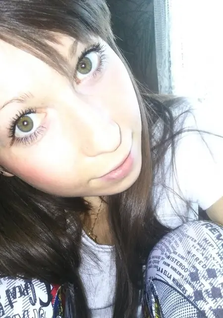 Я Александра, 24, знакомлюсь для общения в Нягани