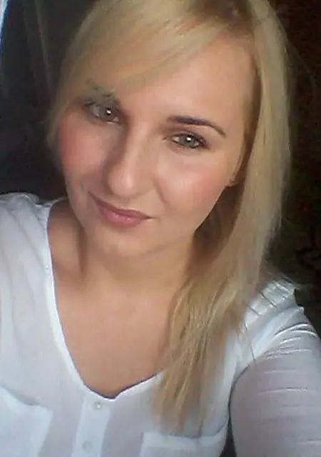 Алёна из Моршанска, мне 23, познакомлюсь для постоянных отношений