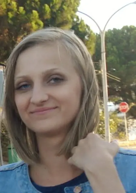 Я Ева, 25, из Лесосибирска, ищу знакомство для вирта