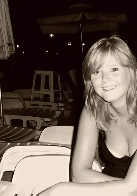 Карина из Горняка, мне 24, познакомлюсь для постоянных отношений