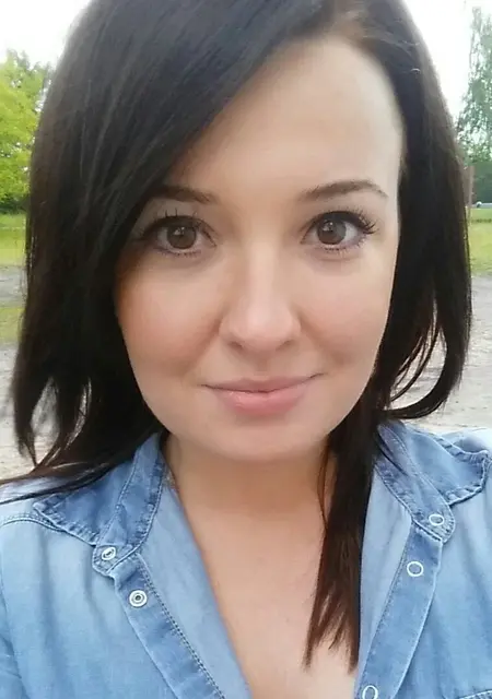 Дина из Усть-Лабинска, ищу на сайте постоянные отношения