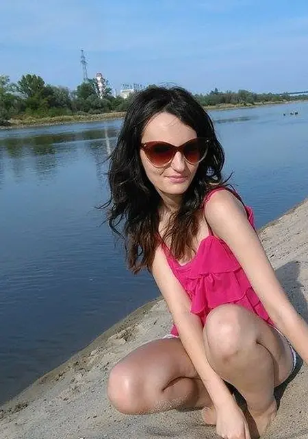 Я Инна, 20, из Вельска, ищу знакомство для общения