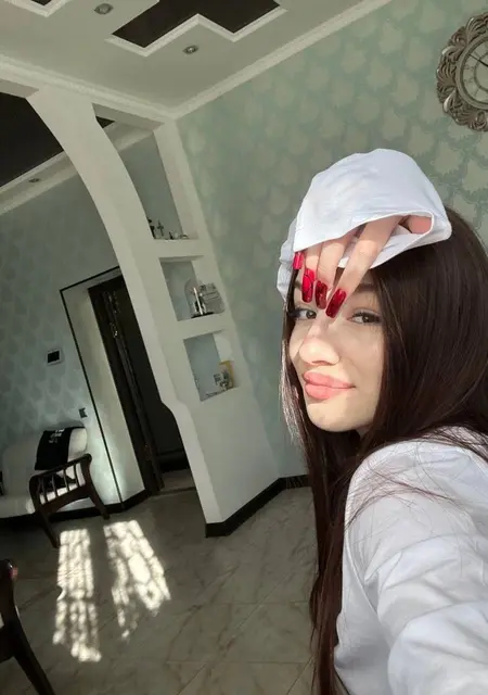 Я Анна, 20, знакомлюсь на одну ночь в Киришах