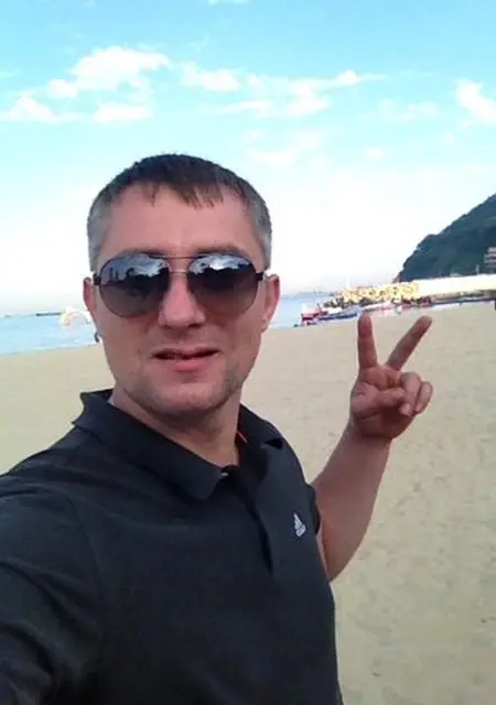 Я Юрий, 43, из Серова, ищу знакомства на одну ночь