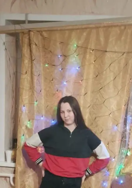 Элина из Уфы, мне 19, познакомлюсь для общения