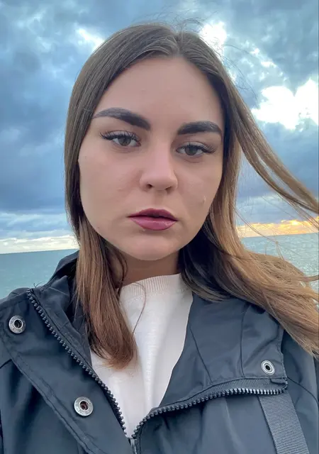 Я Марго, 20, из Воронежа, ищу знакомство для совместных путешествий
