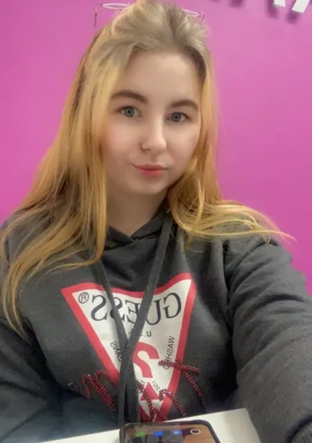 Я Катрина, 21, из Мурино, ищу знакомство для дружбы