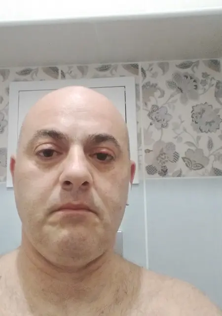 Я Андрей, 41, знакомлюсь на одну ночь в Белебее