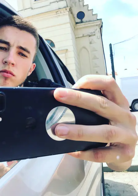 Я Роман, 28, знакомлюсь для вирта в Украинской