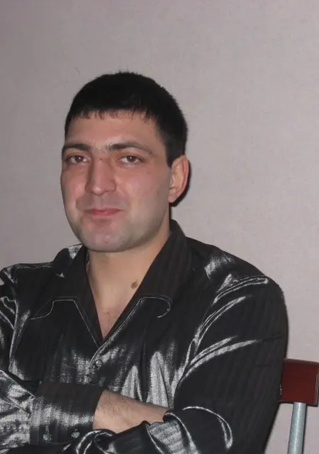 Я Антон, 42, из Салехарда, ищу знакомства без обязательств