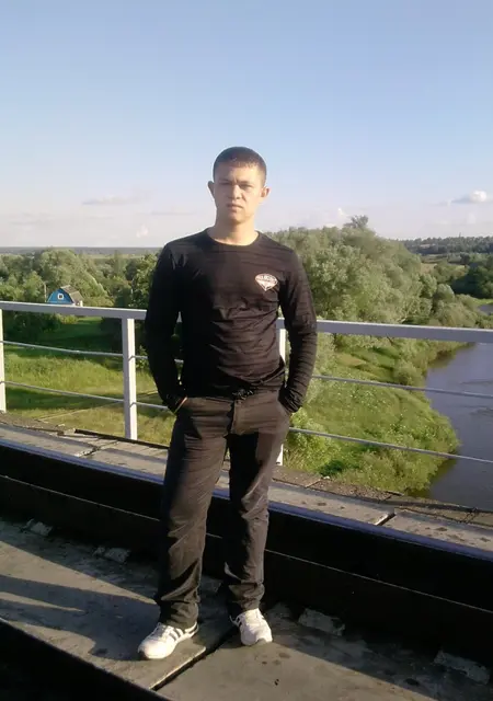 Я Дмитрий, 32, знакомлюсь без обязательств в Козельске