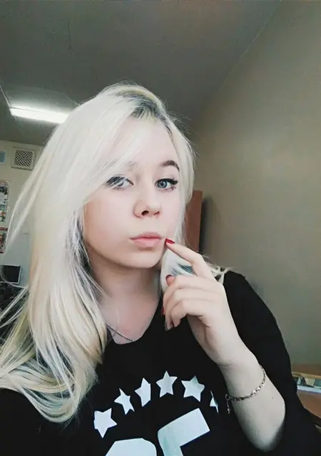 Я Виктория, 22, из Волжского, ищу знакомство для совместных путешествий