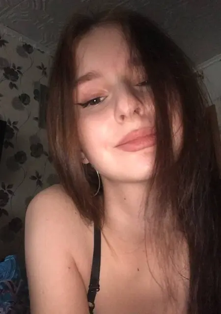 Александра из Иванова, мне 20, познакомлюсь для вирта