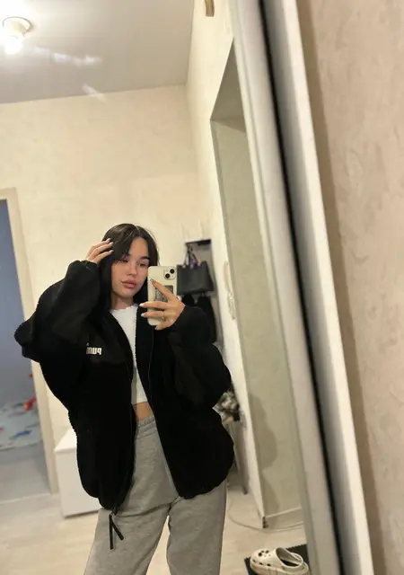 Полина из Донецка, ищу на сайте приятное времяпровождение