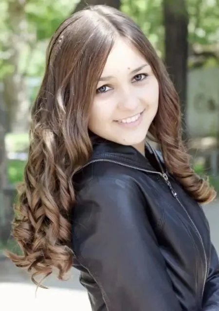 Я Ксения, 23, из Ленинска-Кузнецкого, ищу знакомство для приятного времяпровождения