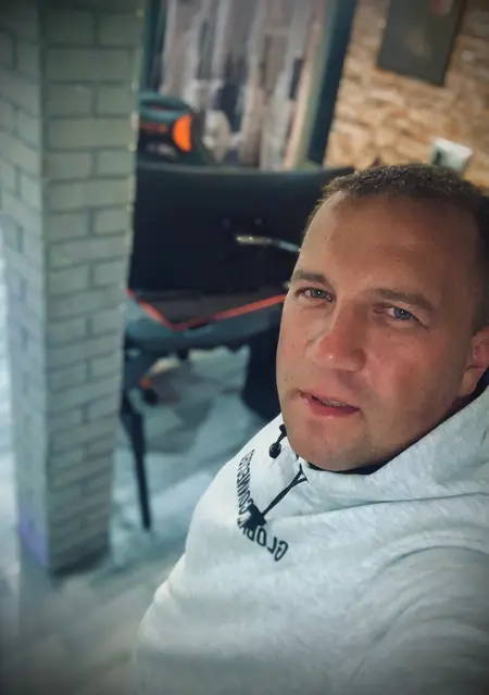 Денис из Краснотурьинска, ищу на сайте знакомства без обязательств