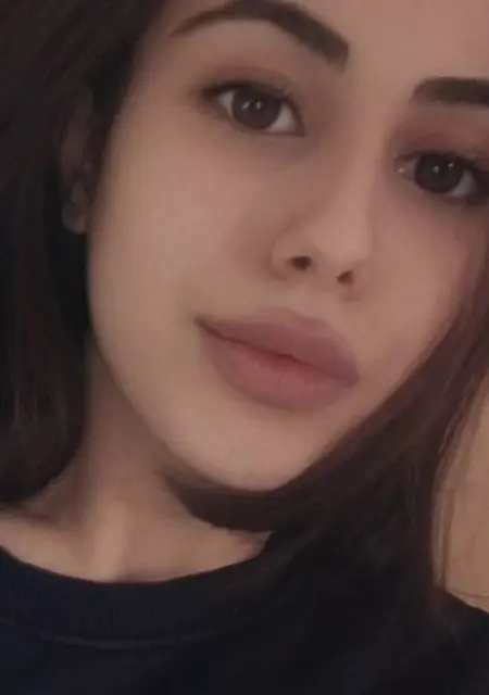Я Лиза, 18, из Воронежа, ищу знакомство для постоянных отношений
