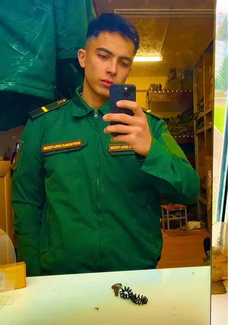 Я Parviz, 21, из Волгодонска, ищу знакомства без обязательств