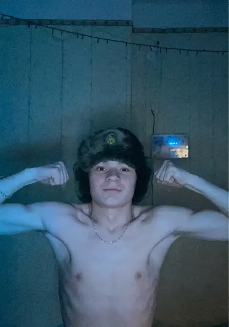 Артём из Костромы, ищу на сайте постоянные отношения