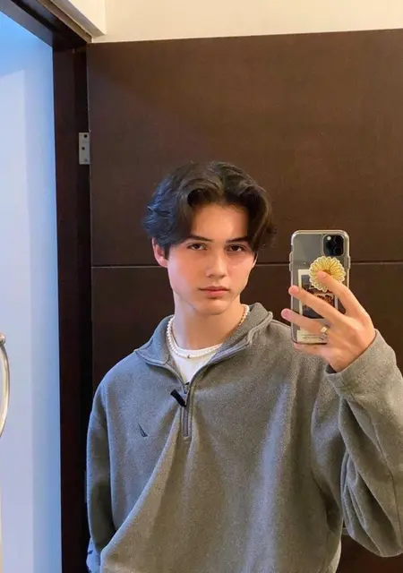 Филипп из Москвы, мне 26, познакомлюсь для дружбы