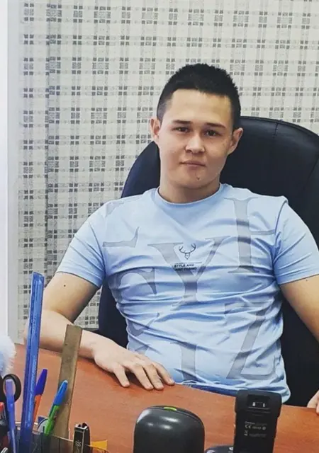 Я Дониёр, 25, из Нефтеюганска, ищу знакомство для приятного времяпровождения