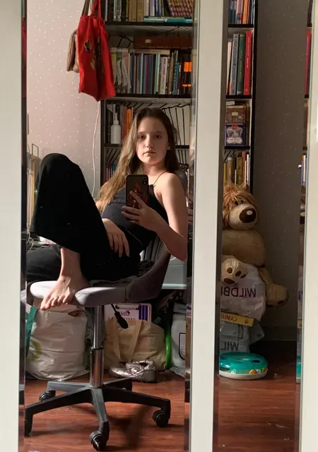 Агата из Курска, мне 21, познакомлюсь для приятного времяпровождения