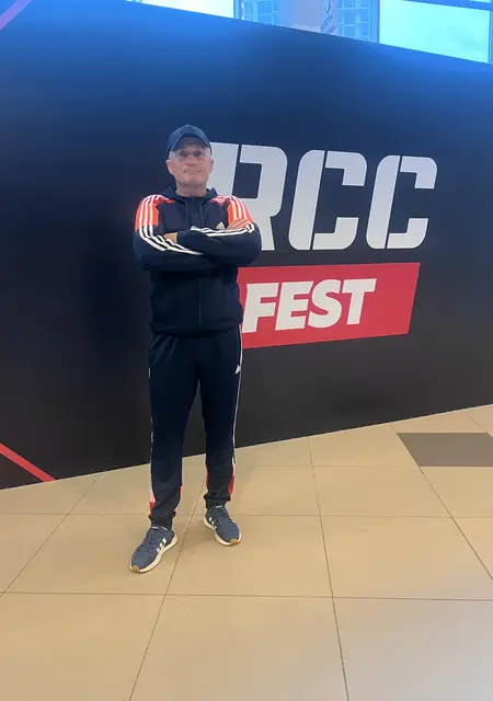 Санек из Пласта, ищу на сайте знакомства на одну ночь